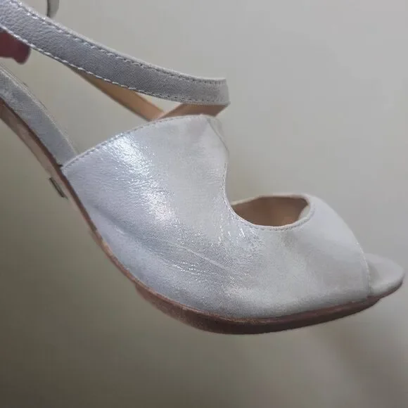 Badgley Mischka Wmn's Laguna Platform Sandals Silver Leather, Worn Once, Sz. 9M - Picture 8 of 9